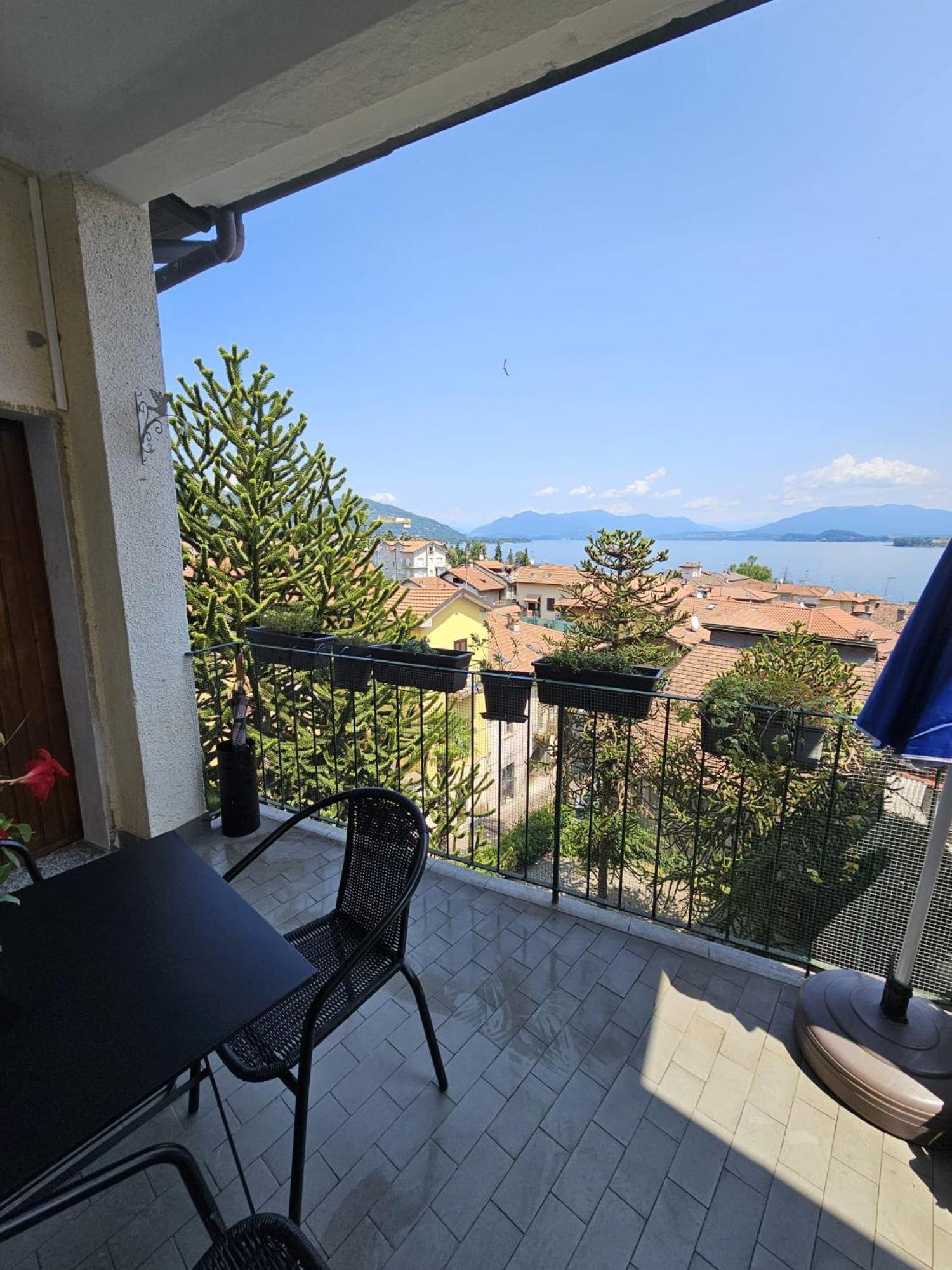 Lake View Meina Exterior photo